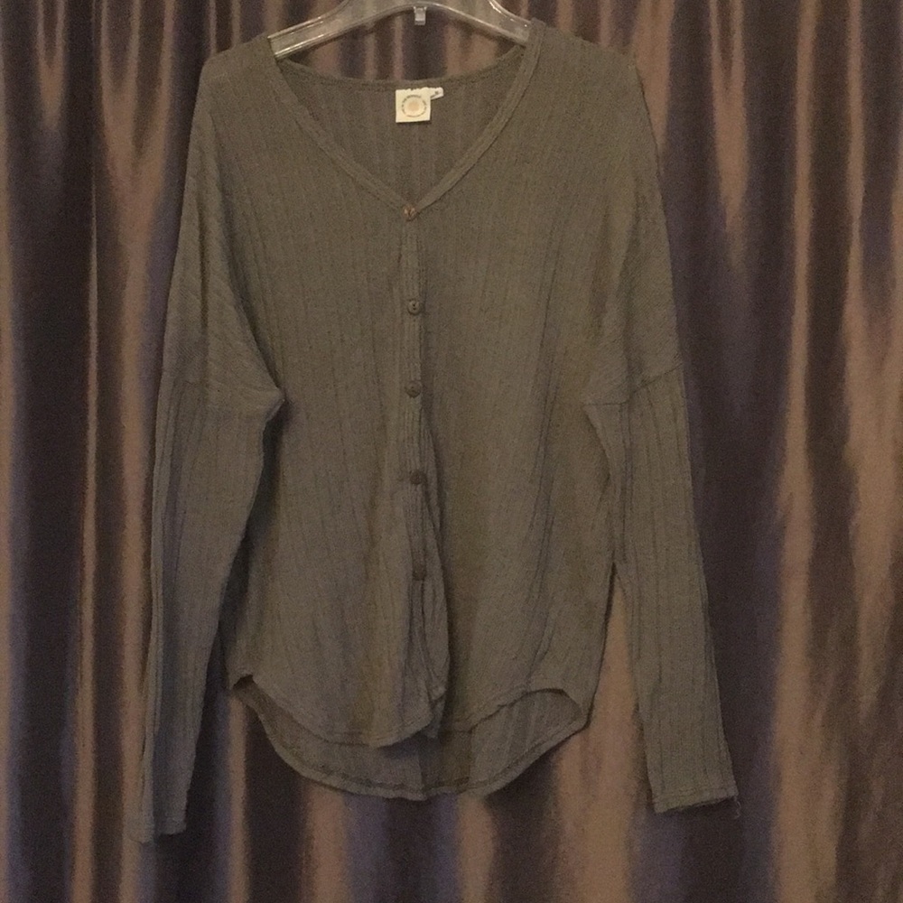 Moss green button up thin knitted long sleeve